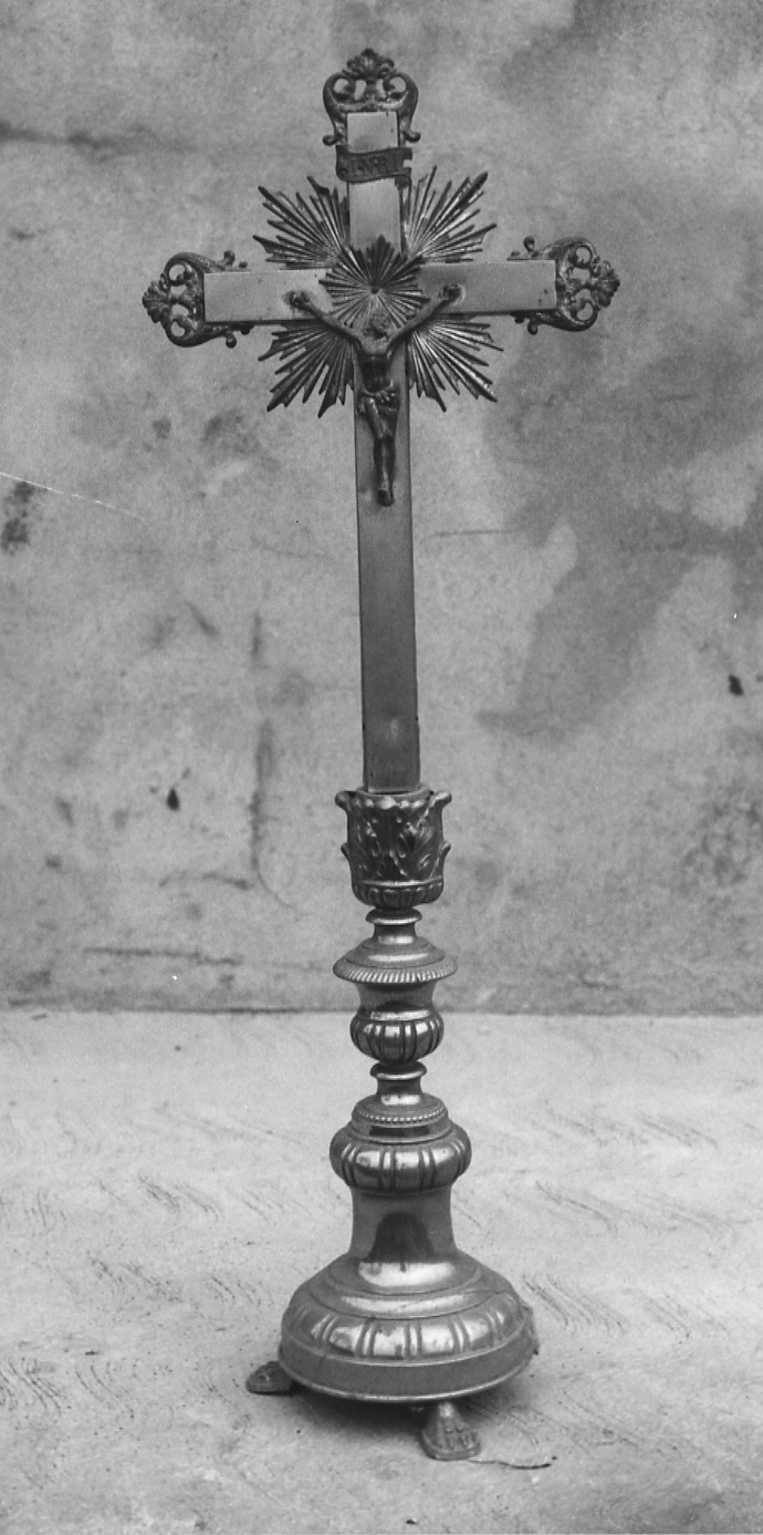 croce d'altare - produzione italiana (prima metà sec. XX)