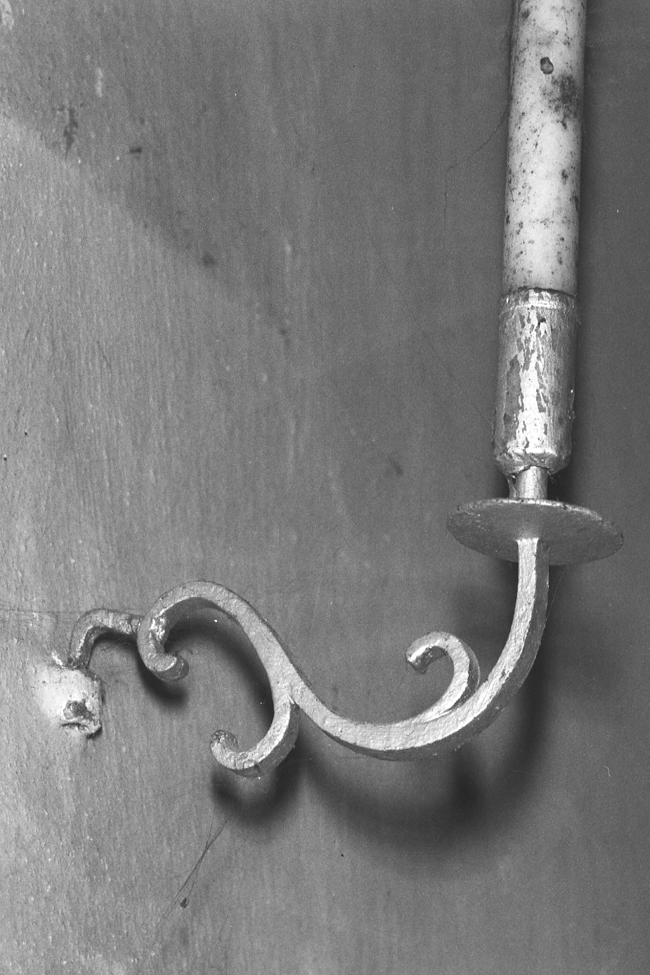 candeliere da parete - da parte, serie - produzione italiana (prima metà sec. XX)