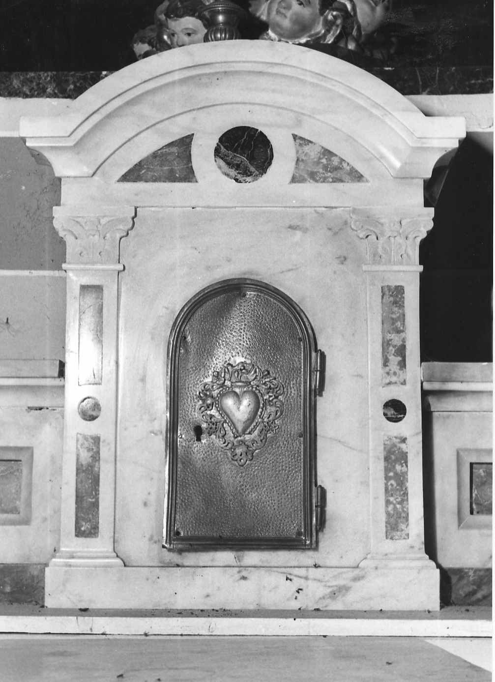 tabernacolo - a frontale architettonico, elemento d'insieme - ambito piacentino (prima metà sec. XX)