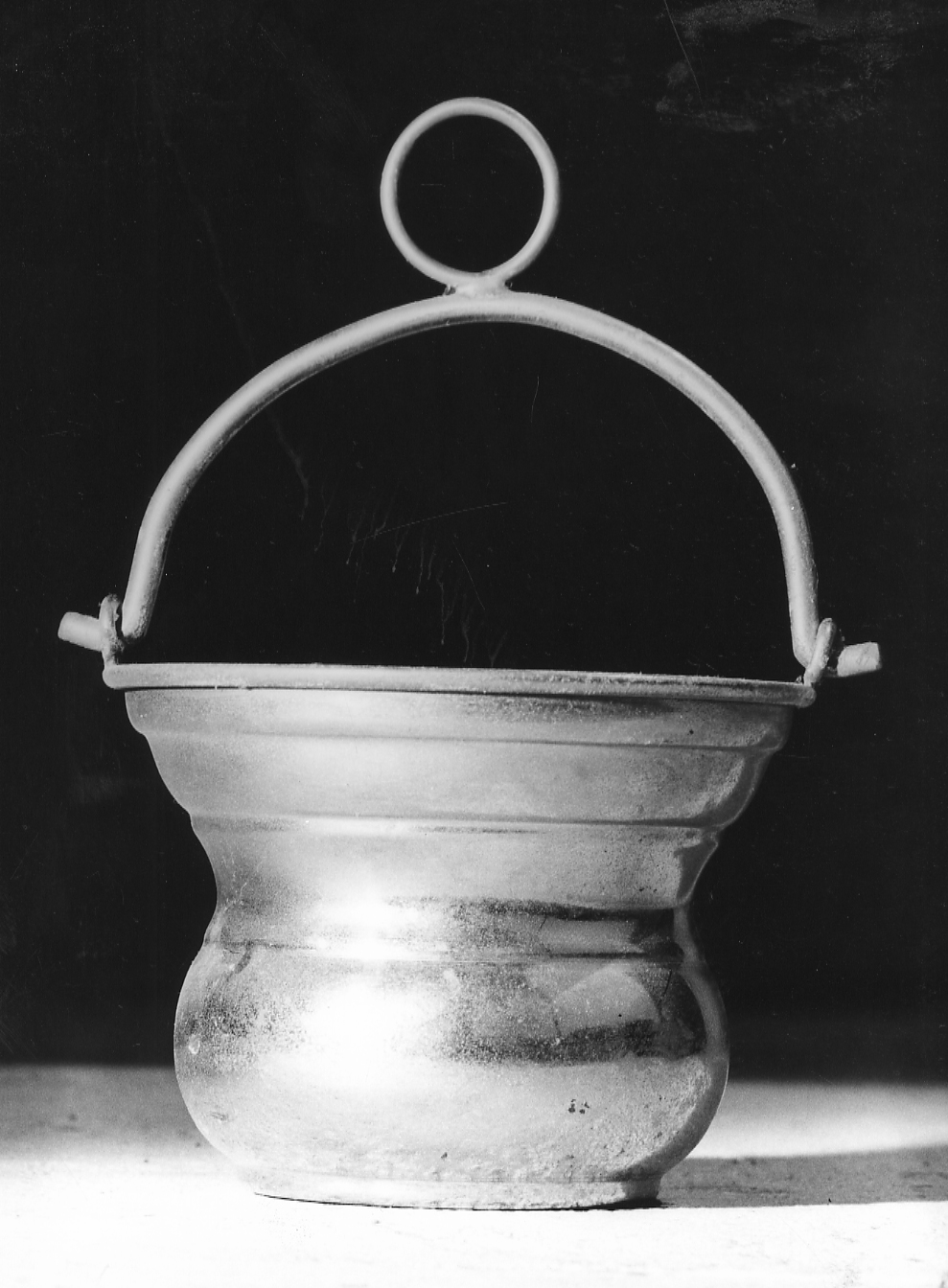 secchiello per l'acqua benedetta - produzione italiana (prima metà sec. XX)