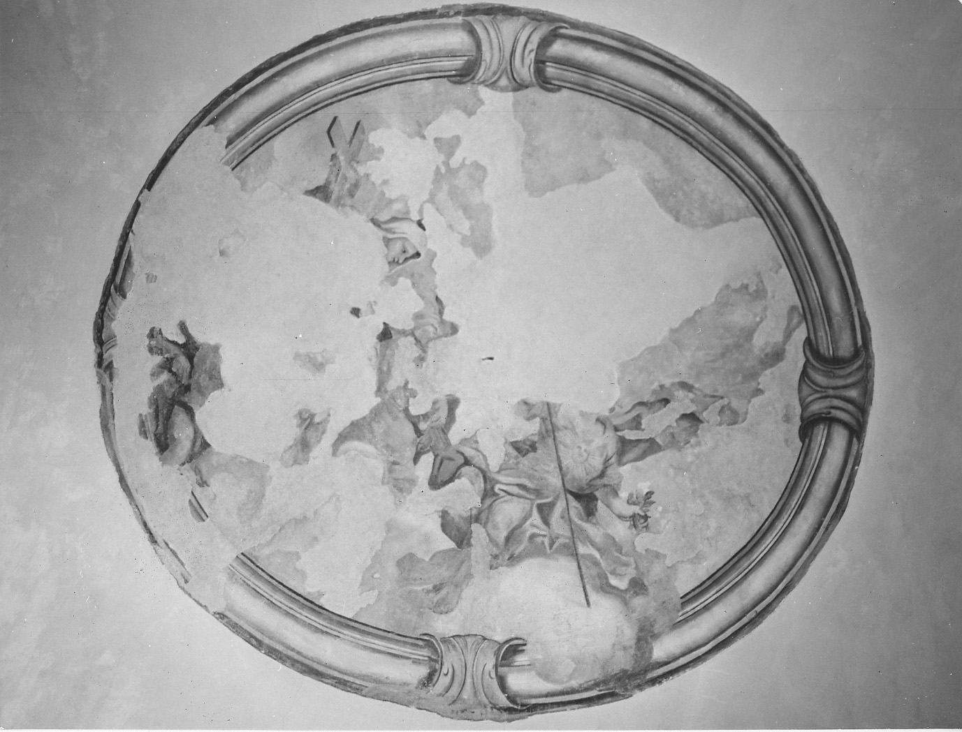 figure allegoriche femminili (decorazione pittorica) di Porro Francesco (sec. XVIII)