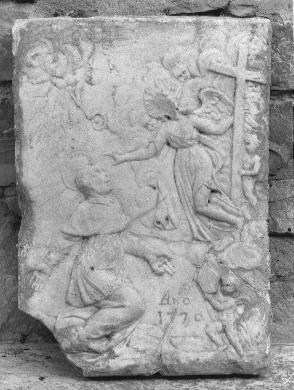 estasi di San Carlo Borromeo, estasi di San Carlo Borromeo (formella) - ambito parmense (sec. XVIII)