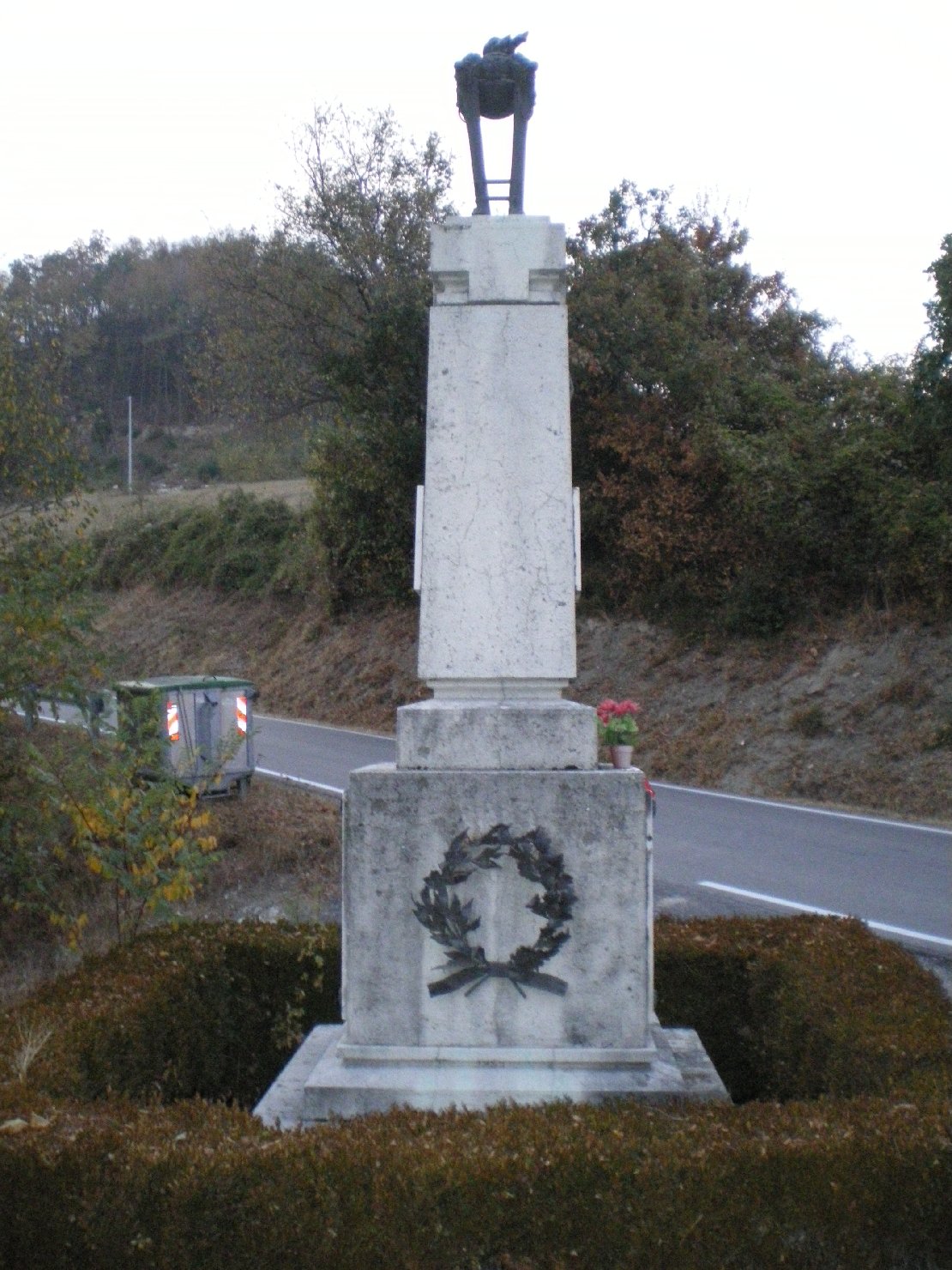 monumento di Ferraboschi Giuseppe (sec. XX)