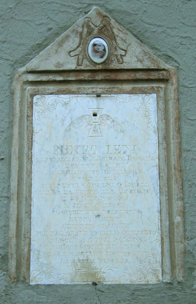 lapide commemorativa di Ditta De Giuli (sec. XX)