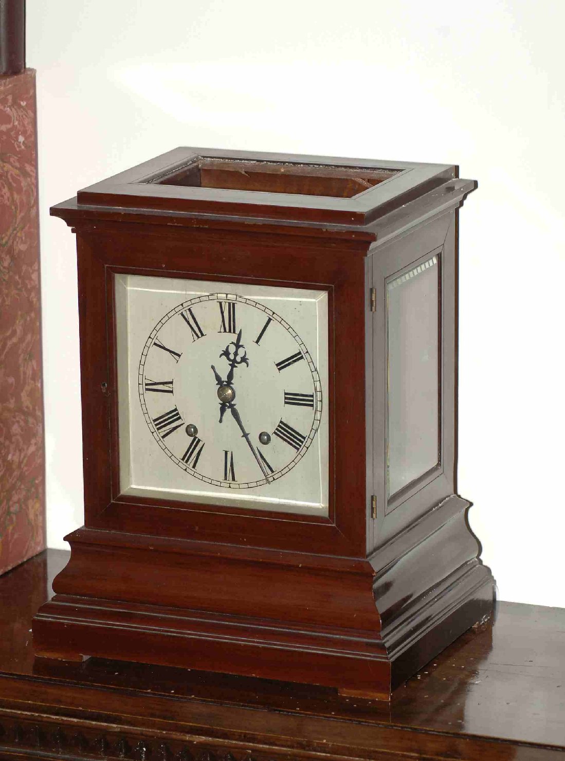 orologio - da tavolo - ambito europeo (prima metà sec. XX)