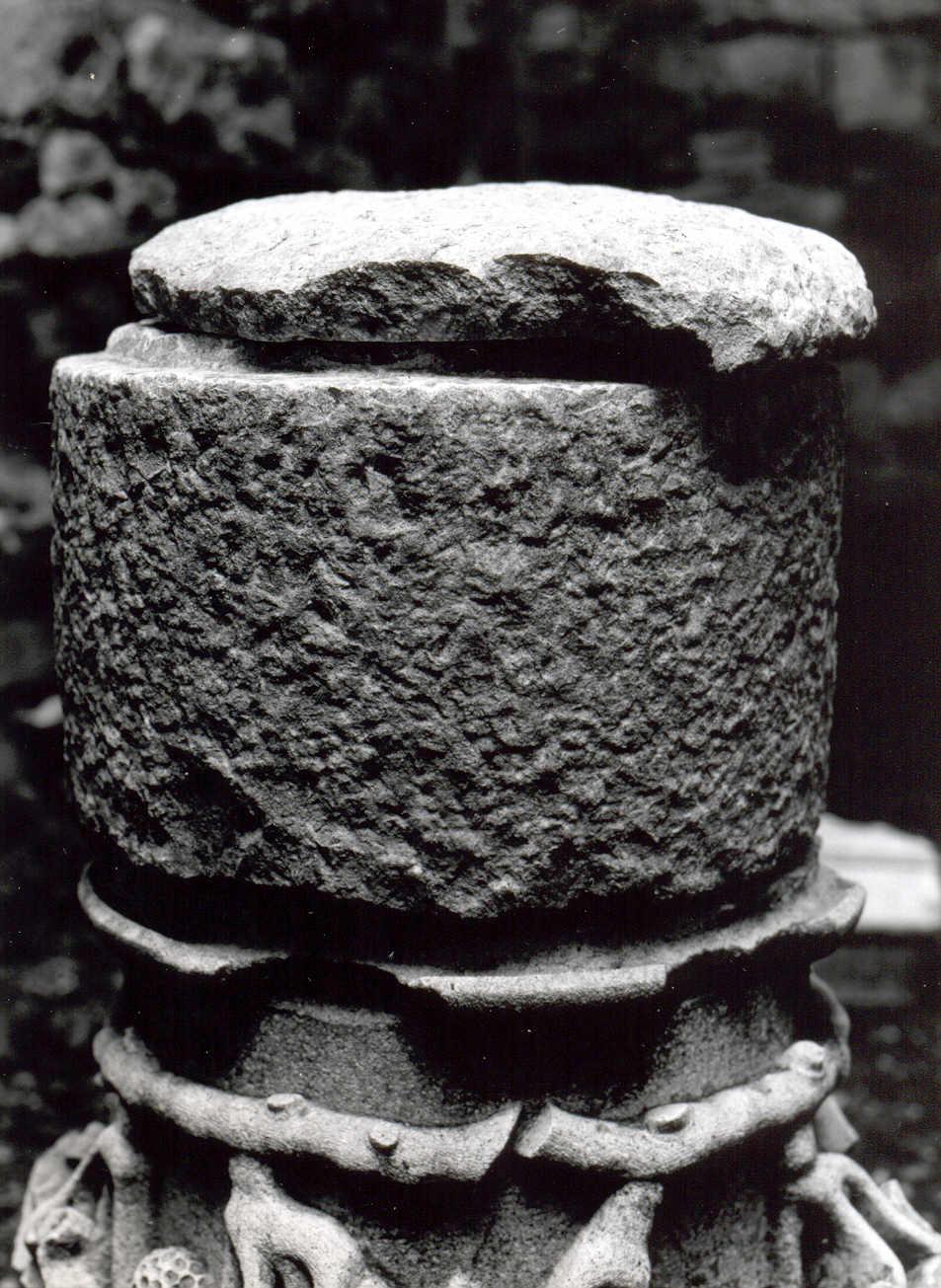 urna cineraria - ambito europeo (secc. I/ II)