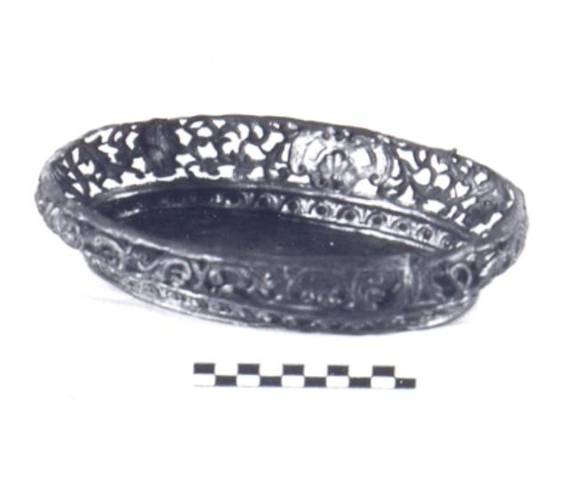 vassoio - ambito Italia nord-orientale (secc. XIX/ XX)