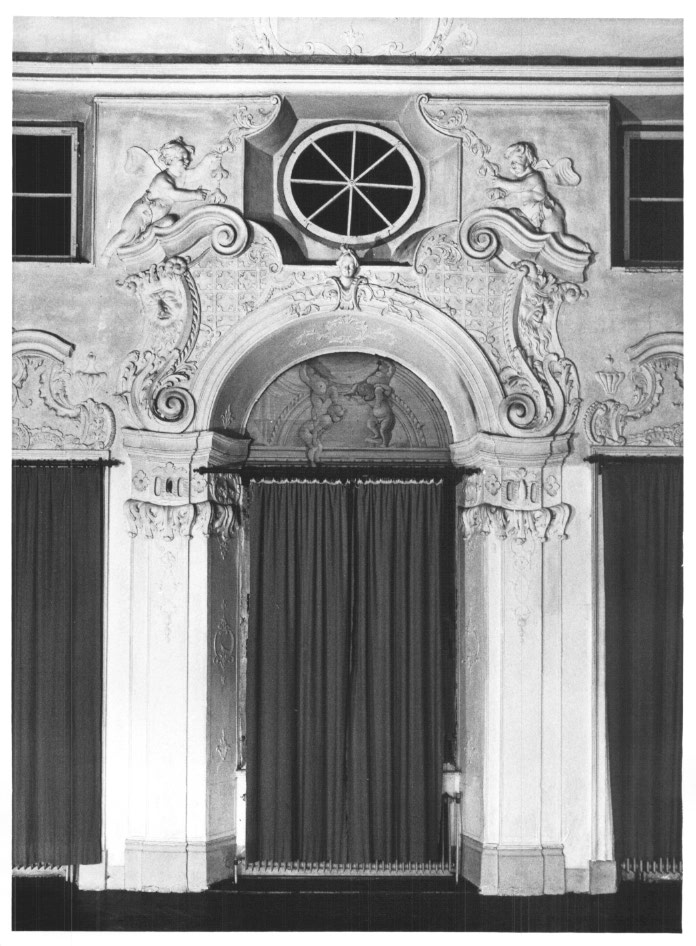 motivi decorativi vegetali con putti alati (decorazione plastica) - ambito Italia nord-orientale (sec. XVIII)