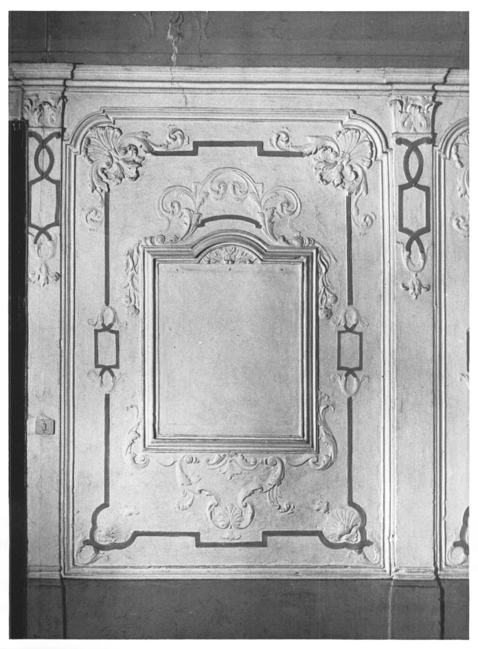 motivi decorativi a foglie d'acanto (decorazione plastica) - ambito Italia nord-orientale (metà sec. XVIII)