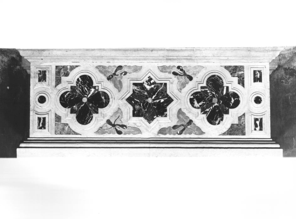 paliotto - a pannello piano - ambito Italia nord-orientale (prima metà sec. XVIII)