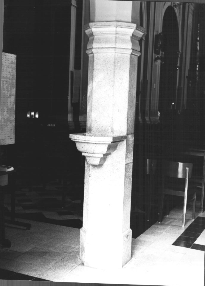 acquasantiera da parete - ambito Italia nord-orientale (sec. XX)