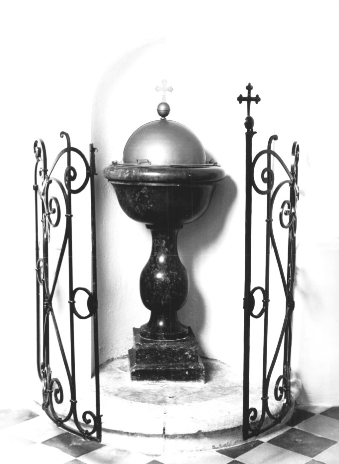 fonte battesimale - a fusto - ambito Italia nord-orientale (secc. XVIII/ XIX)