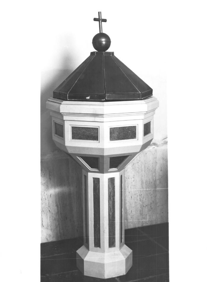 fonte battesimale - a fusto - ambito Italia nord-orientale (prima metà sec. XX)