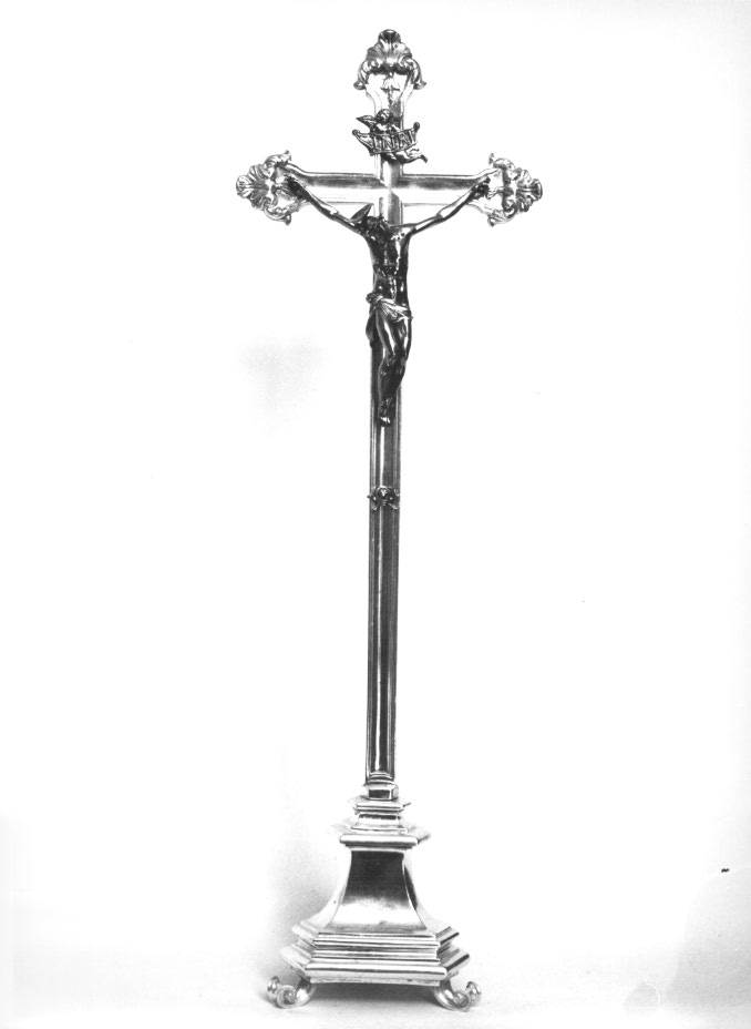 croce d'altare - ambito Italia nord-orientale (prima metà sec. XX)