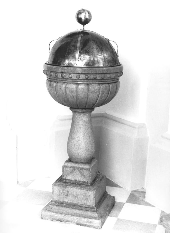 fonte battesimale - a fusto - ambito Italia nord-orientale (sec. XVI, sec. XX)