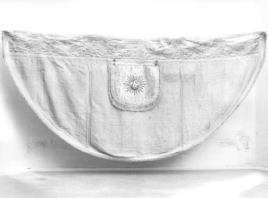 piviale - ambito Italia nord-orientale (seconda metà sec. XIX)