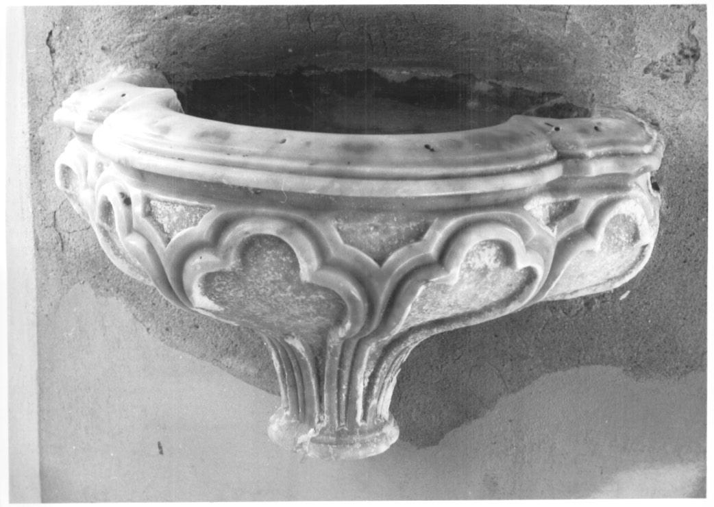 acquasantiera da parete - ambito Italia nord-orientale (fine/inizio secc. XIX/ XX)