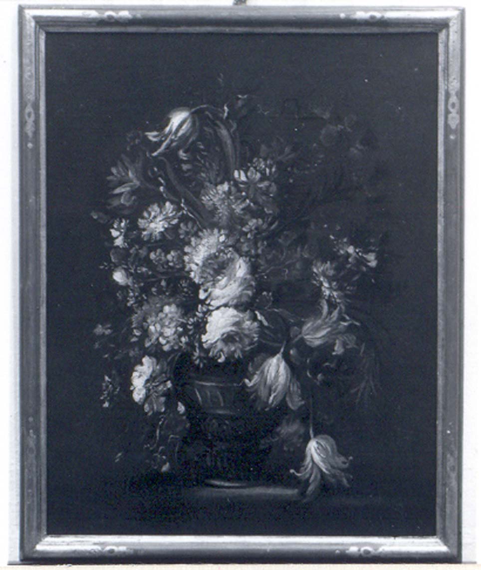 fiori in vaso, fiori (dipinto) - ambito lombardo (prima metà sec. XVIII)