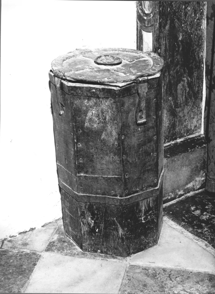 forziere - ambito Italia nord-orientale (sec. XVIII)