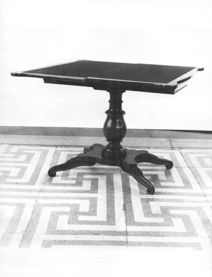 tavolino da gioco - ambito europeo (sec. XIX)