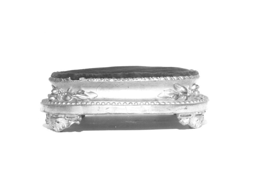 piedistallo - ambito europeo (sec. XX)