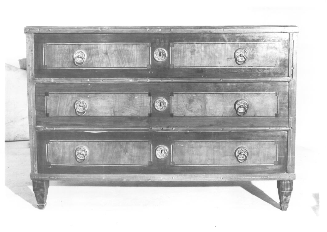 cassettone - ambito europeo (fine/inizio secc. XVIII/ XIX)