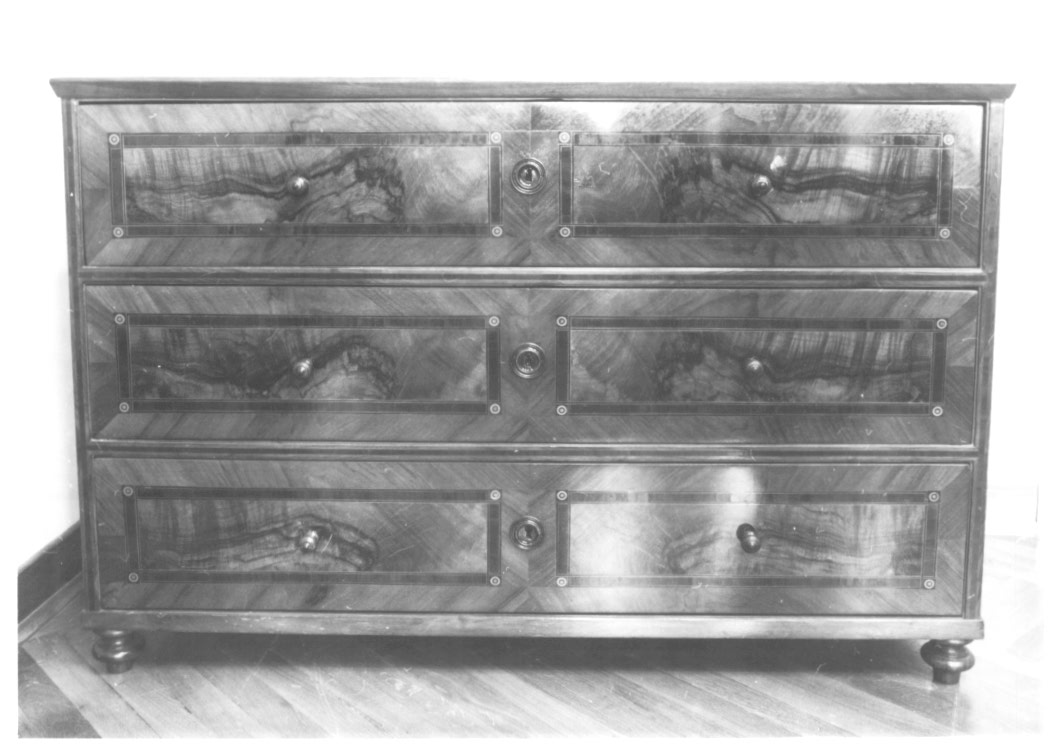 cassettone - ambito europeo (metà sec. XIX)