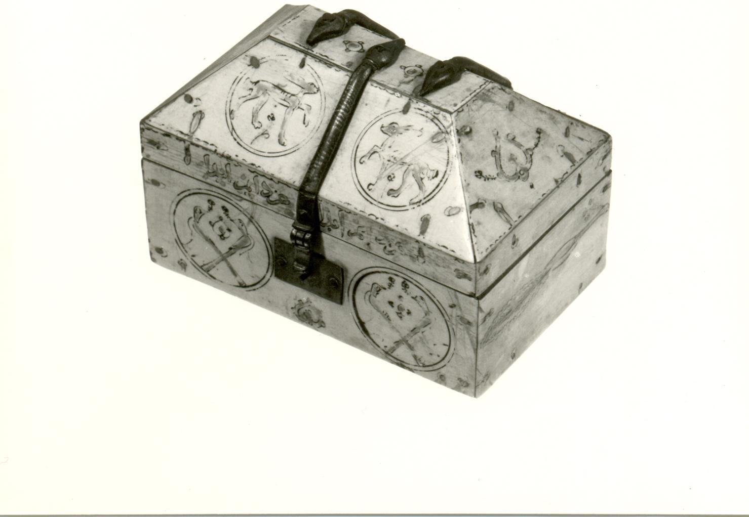 cofanetto - manifattura araba (secc. XII/ XIII)