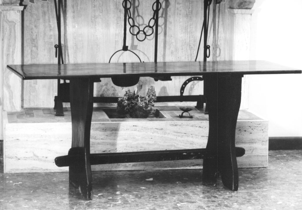 tavolo - ambito friulano (ultimo quarto sec. XIX)