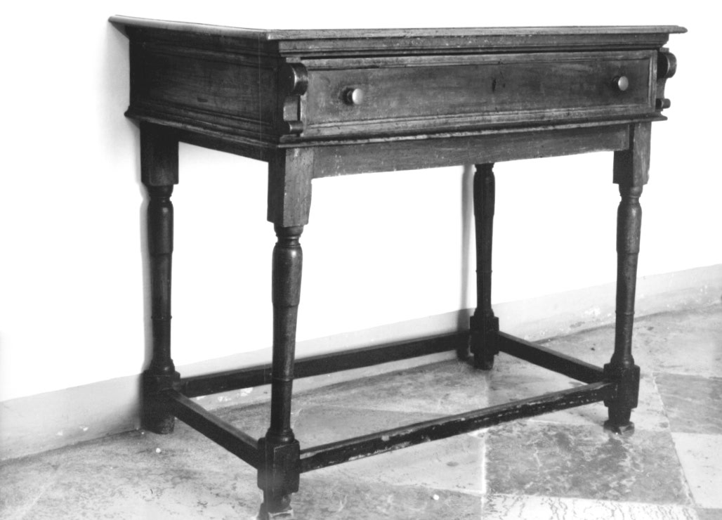 tavolino - ambito friulano (seconda metà sec. XIX)