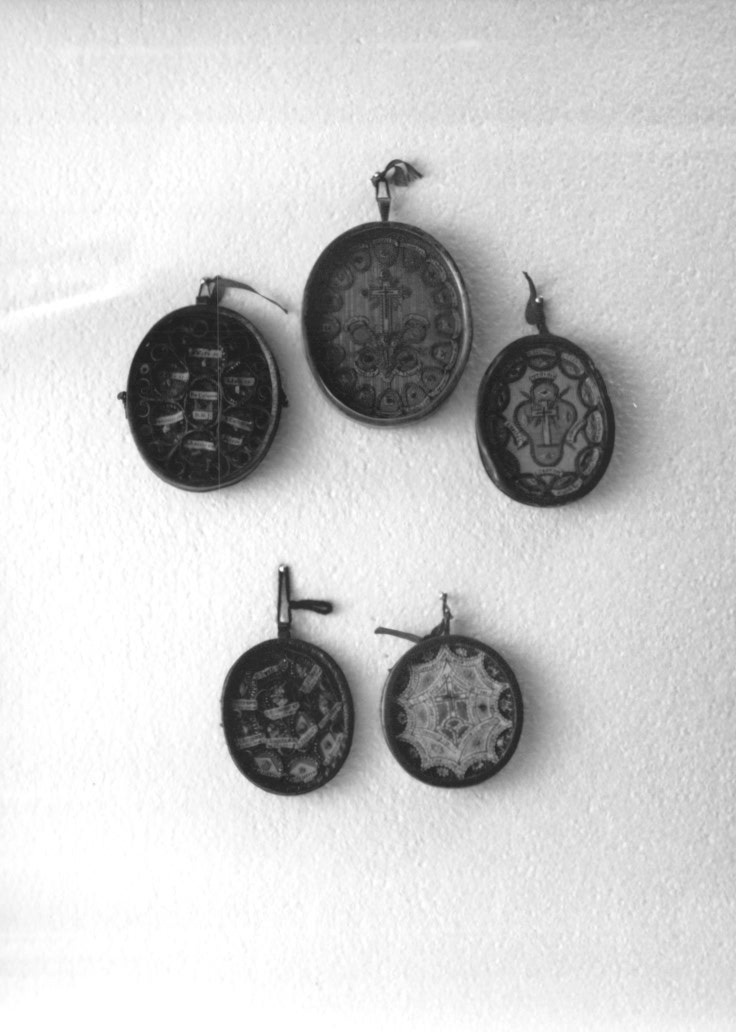 reliquiario a capsula, serie - ambito friulano (secc. XVIII/ XIX)