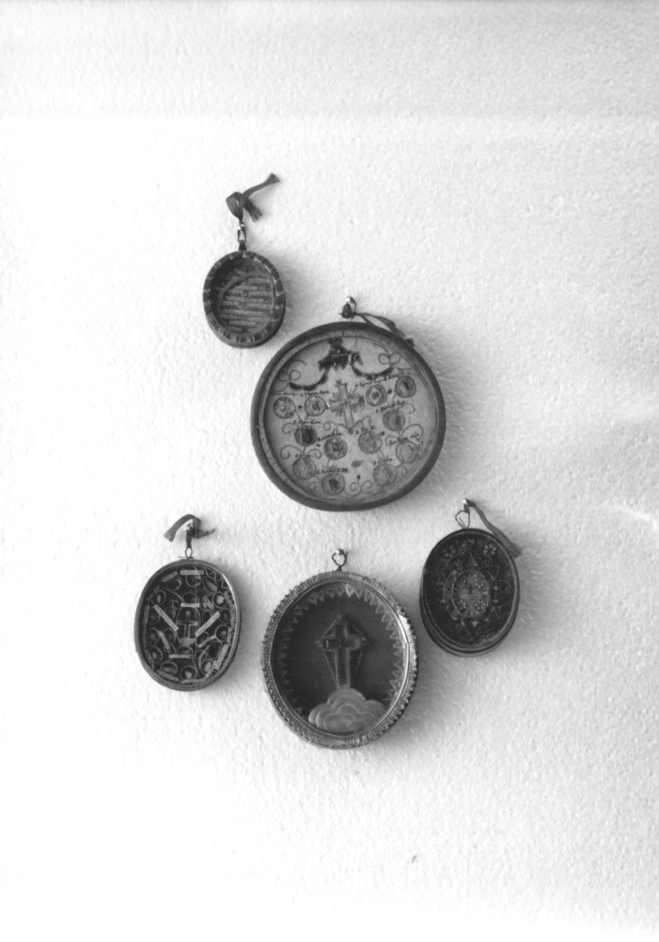 reliquiario a capsula, serie - ambito friulano (secc. XVIII/ XIX)