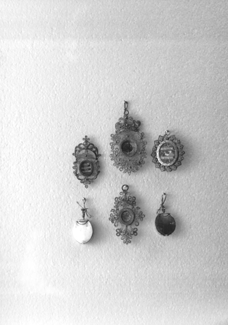 reliquiario a capsula - ambito friulano (sec. XIX)