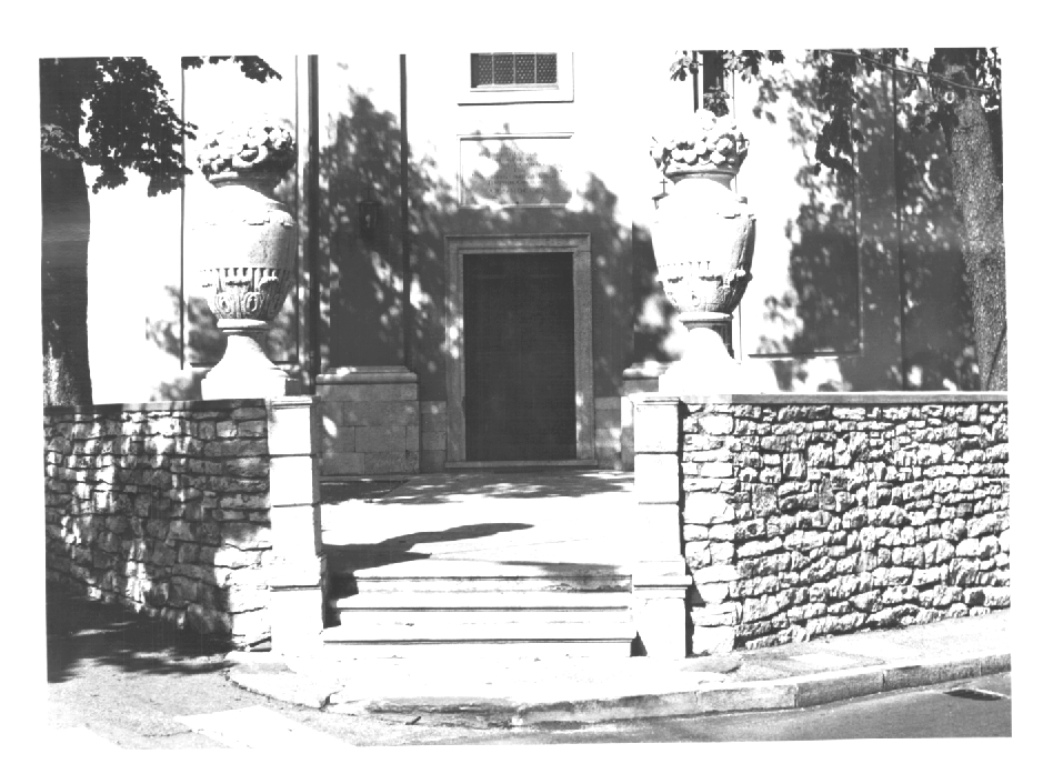 Vaso con fiori (scultura) - ambito Italia nord-orientale (sec. XIX)