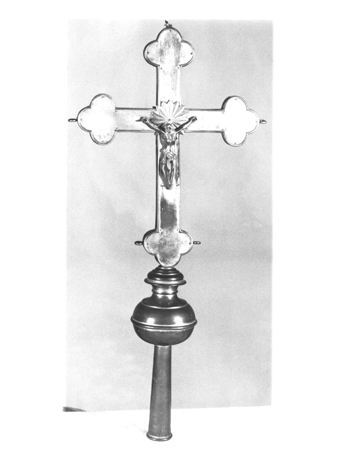 croce processionale - ambito Italia nord-orientale (prima metà sec. XX)