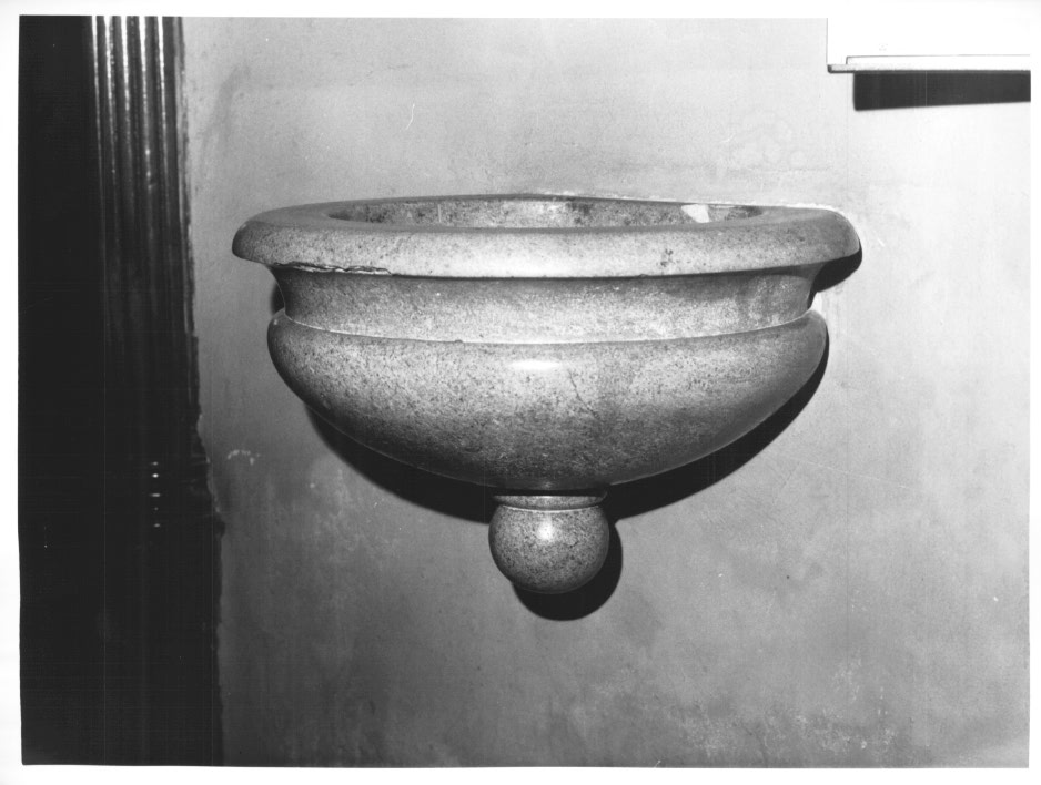 acquasantiera da parete - ambito Italia nord-orientale (sec. XIX)