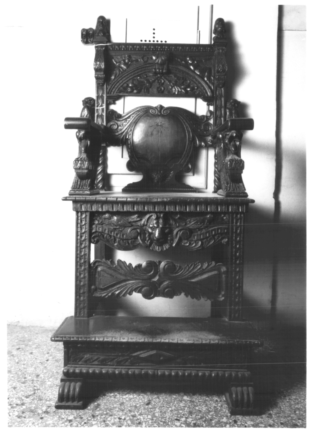 trono - ambito Italia nord-orientale (sec. XIX)