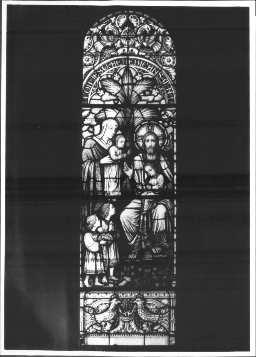 Gesù tra i fanciulli (vetrata) - ambito Italia nord-orientale (sec. XX)