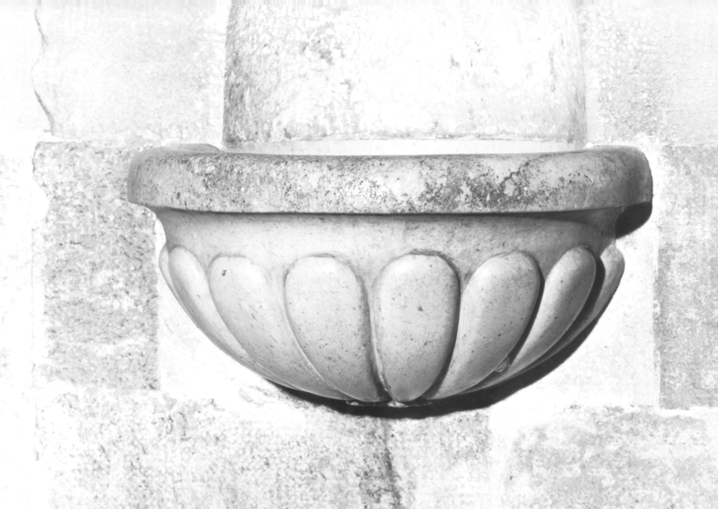 acquasantiera da parete - ambito Italia nord-orientale (sec. XIX)