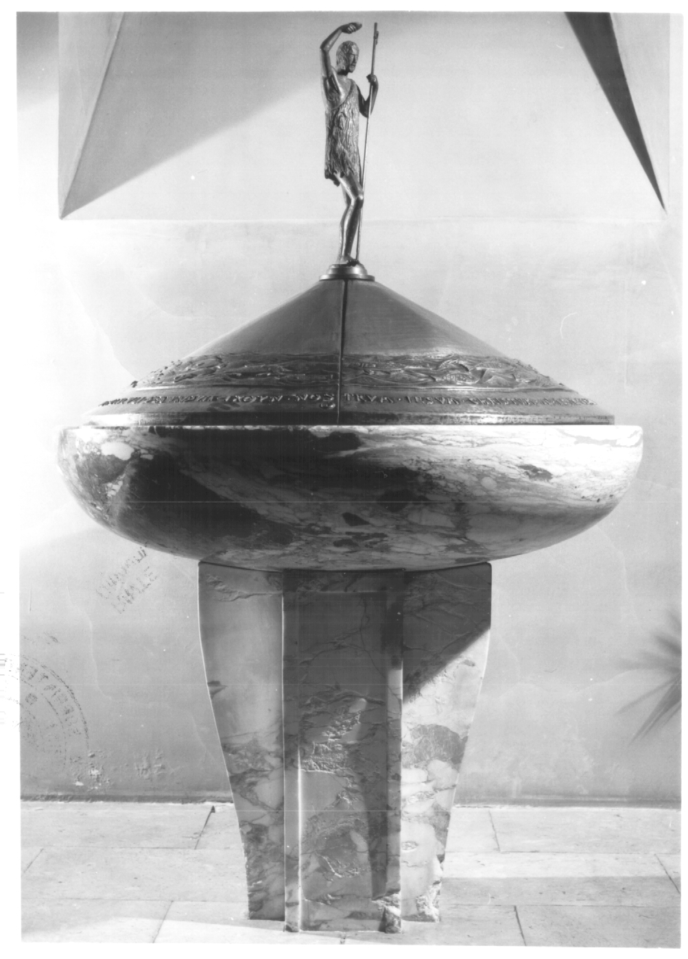 fonte battesimale - ambito Italia nord-orientale (sec. XX)