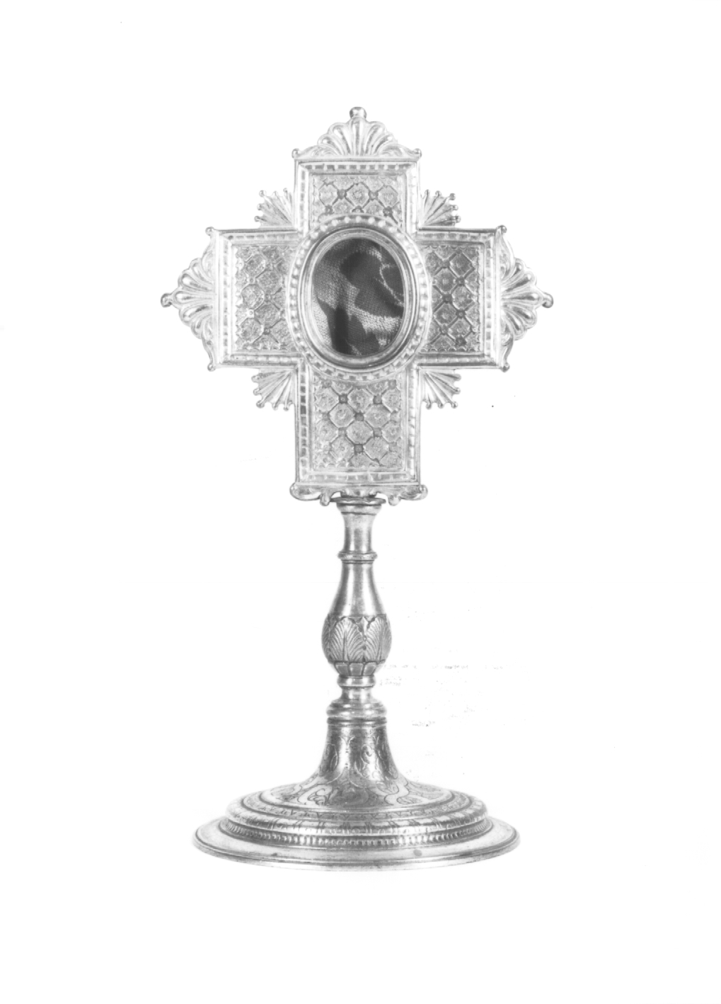 reliquiario - a croce - ambito Italia nord-orientale (sec. XIX)