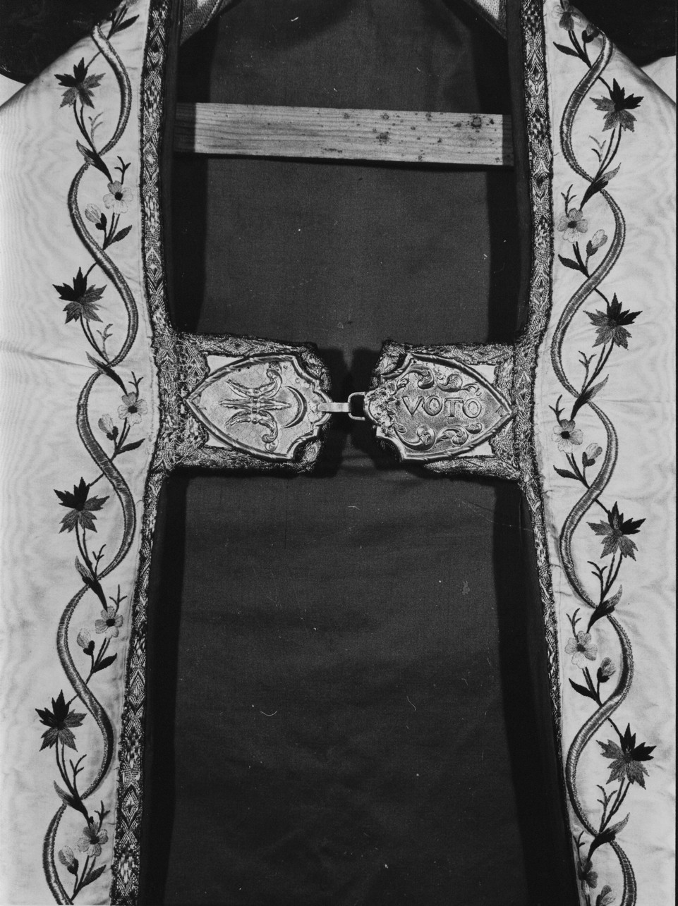 fermaglio di piviale, opera isolata - bottega ligure (sec. XIX)