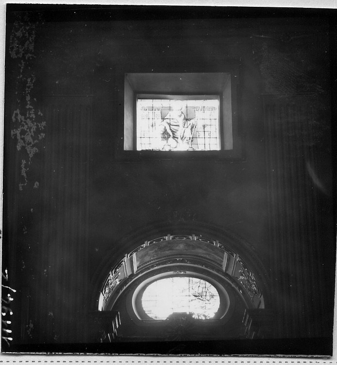 Sant'Erasmo (vetrata, coppia) - bottega ligure (sec. XX)