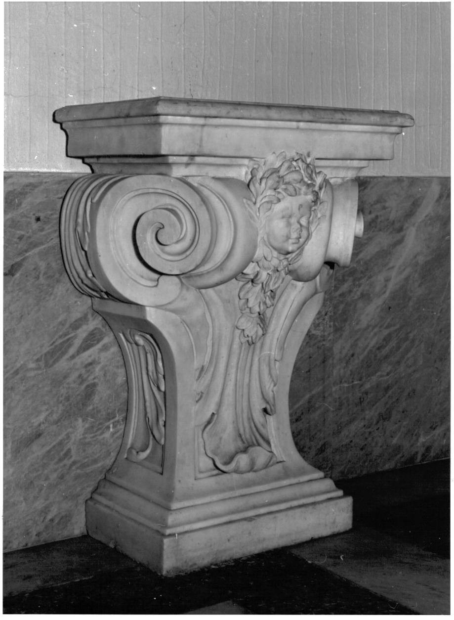 mensola - a voluta, coppia - bottega ligure (inizio sec. XVIII)