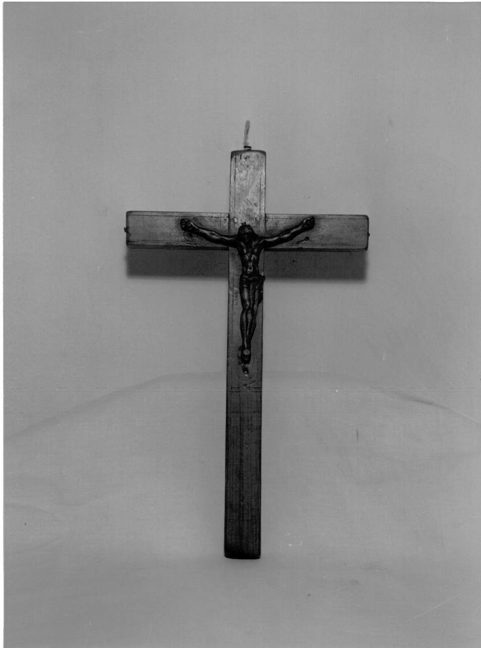 crocifisso, opera isolata - bottega italiana (prima metà sec. XVIII)