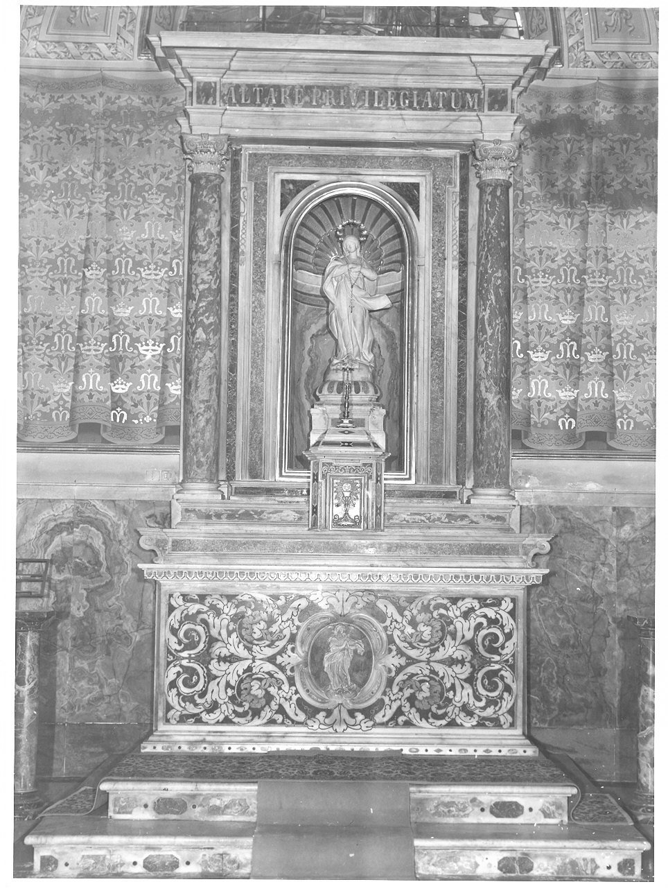 Madonna Immacolata (altare, opera isolata) - bottega ligure (metà sec. XVII)