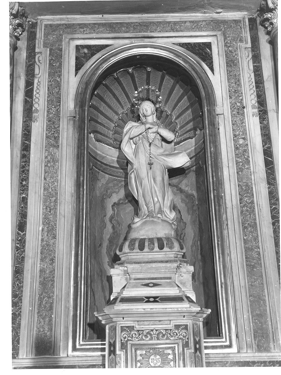 Madonna Immacolata (statua, opera isolata) di Parodi Filippo (fine sec. XVII)