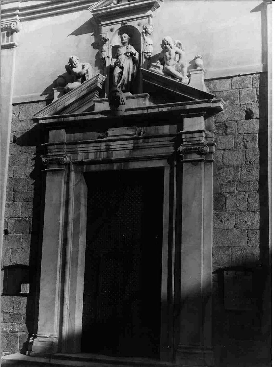 portale maggiore, insieme di Maestro Stefano di Finale (sec. XVII)