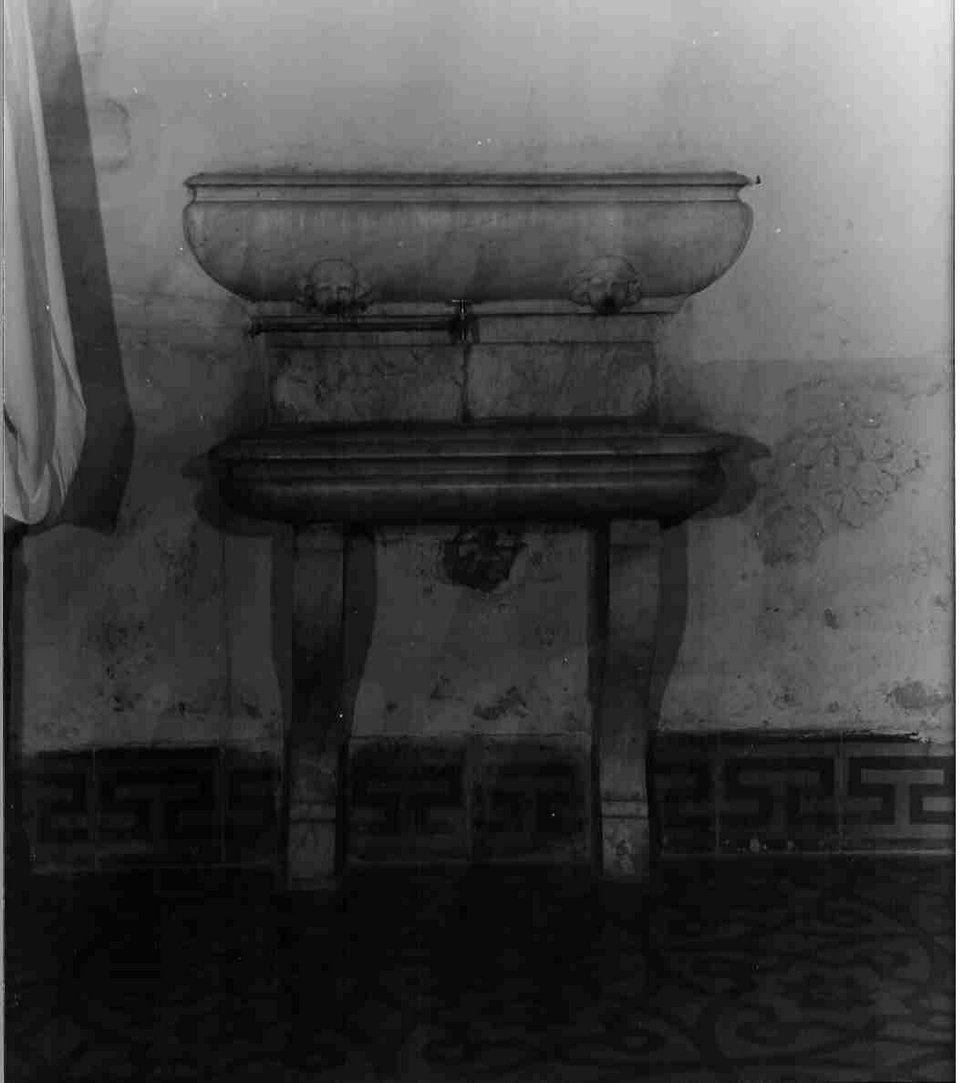 lavabo - a parete, opera isolata - bottega ligure (sec. XVII, sec. XIX)