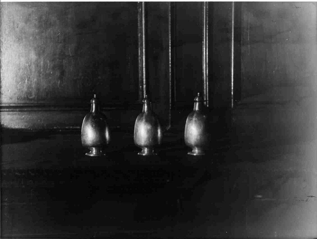 vasetti per oli santi, serie - bottega ligure (sec. XVIII)